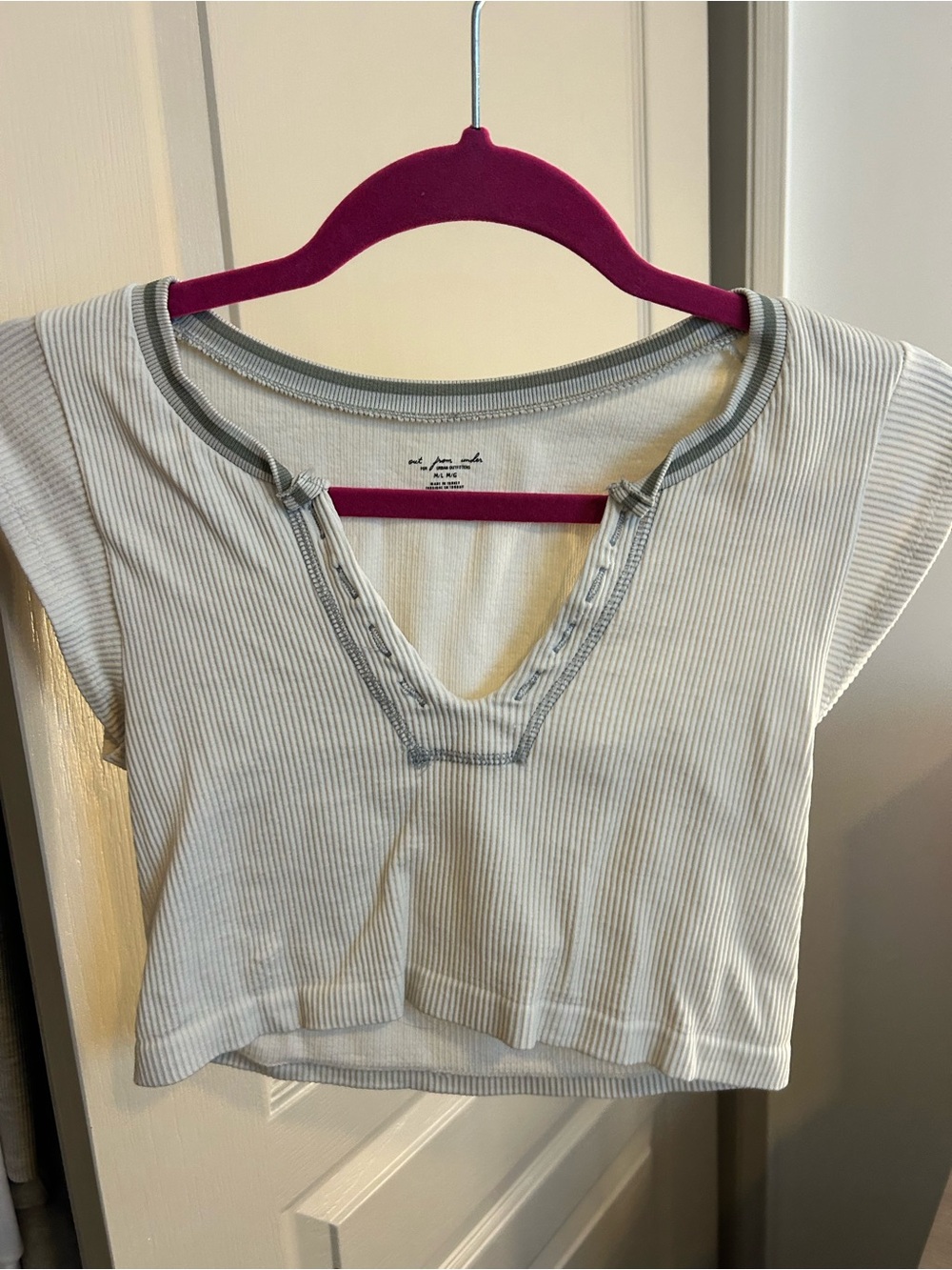 Urban Outfitters Cream Ribbed V‑Notch Crop Top with Gray Trim